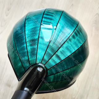 33. Student pro domra in sea‑green colour.