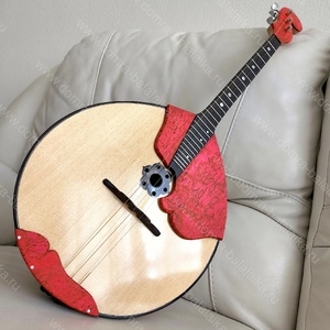 94.Concert domra of the highest category, Lux model